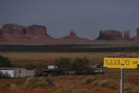 Feds want justices to end Navajo fight for Colo. River water