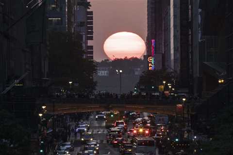 Manhattanhenge fans hope cloudy weather won't obscure NYC's famed sunset phenomenon