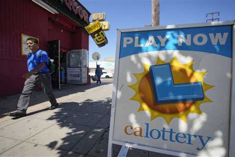 Big-ticket dreams spurred by $1B Powerball jackpot, but expert warns: Take it slow