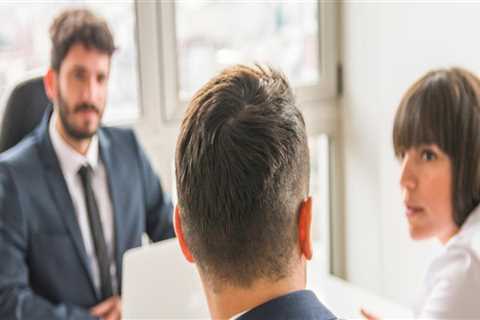 How a Personal Injury Lawyer Helps You Navigate Legal Challenges